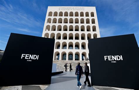 fendi italian manufacturing company.